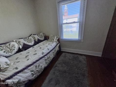17 Mohawk Avenue Waterford NY 12188