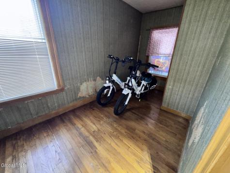 17 Mohawk Avenue Waterford NY 12188
