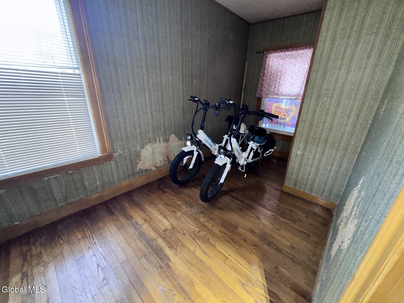 17 Mohawk Avenue Waterford NY 12188