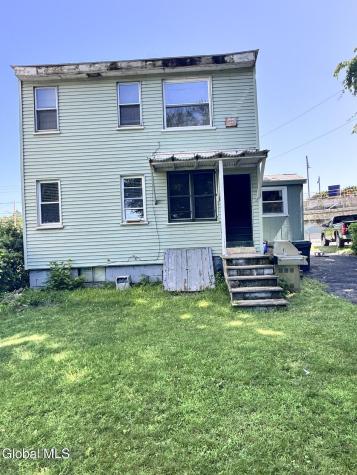 17 Mohawk Avenue Waterford NY 12188
