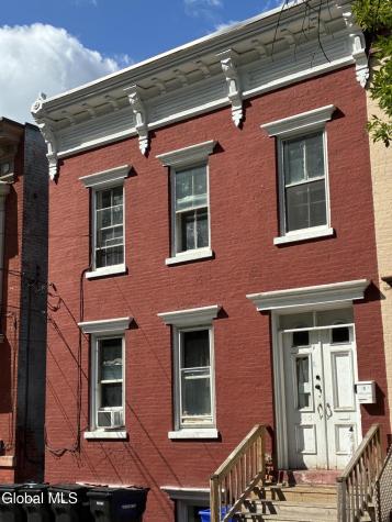 215 9th Street Troy NY 12180