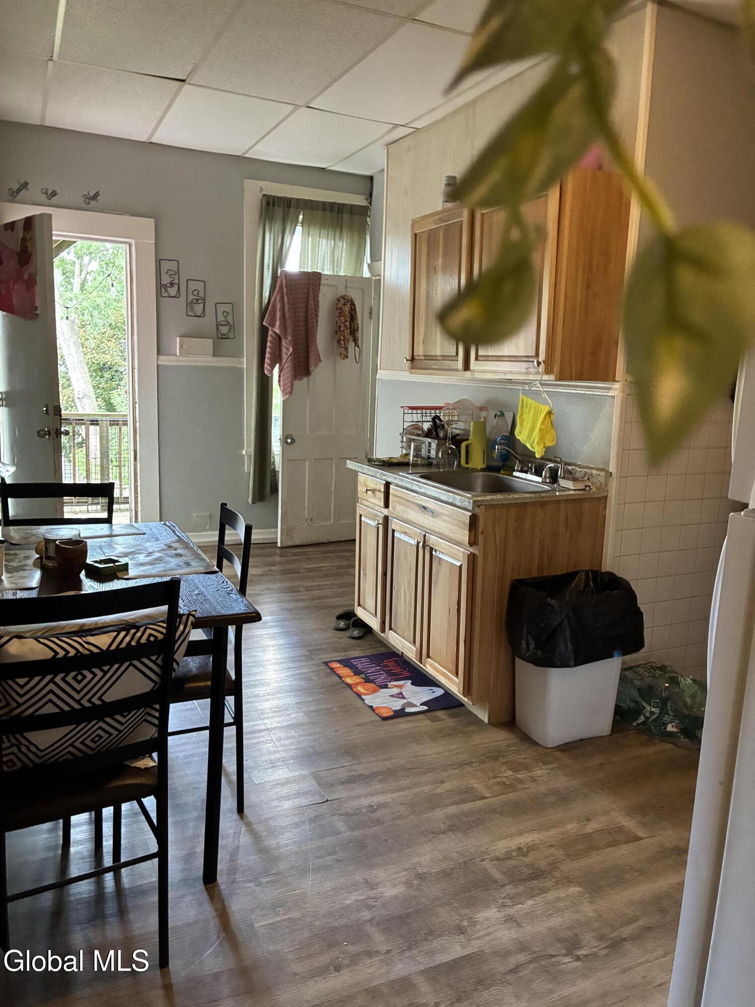 215 9th Street Troy NY 12180