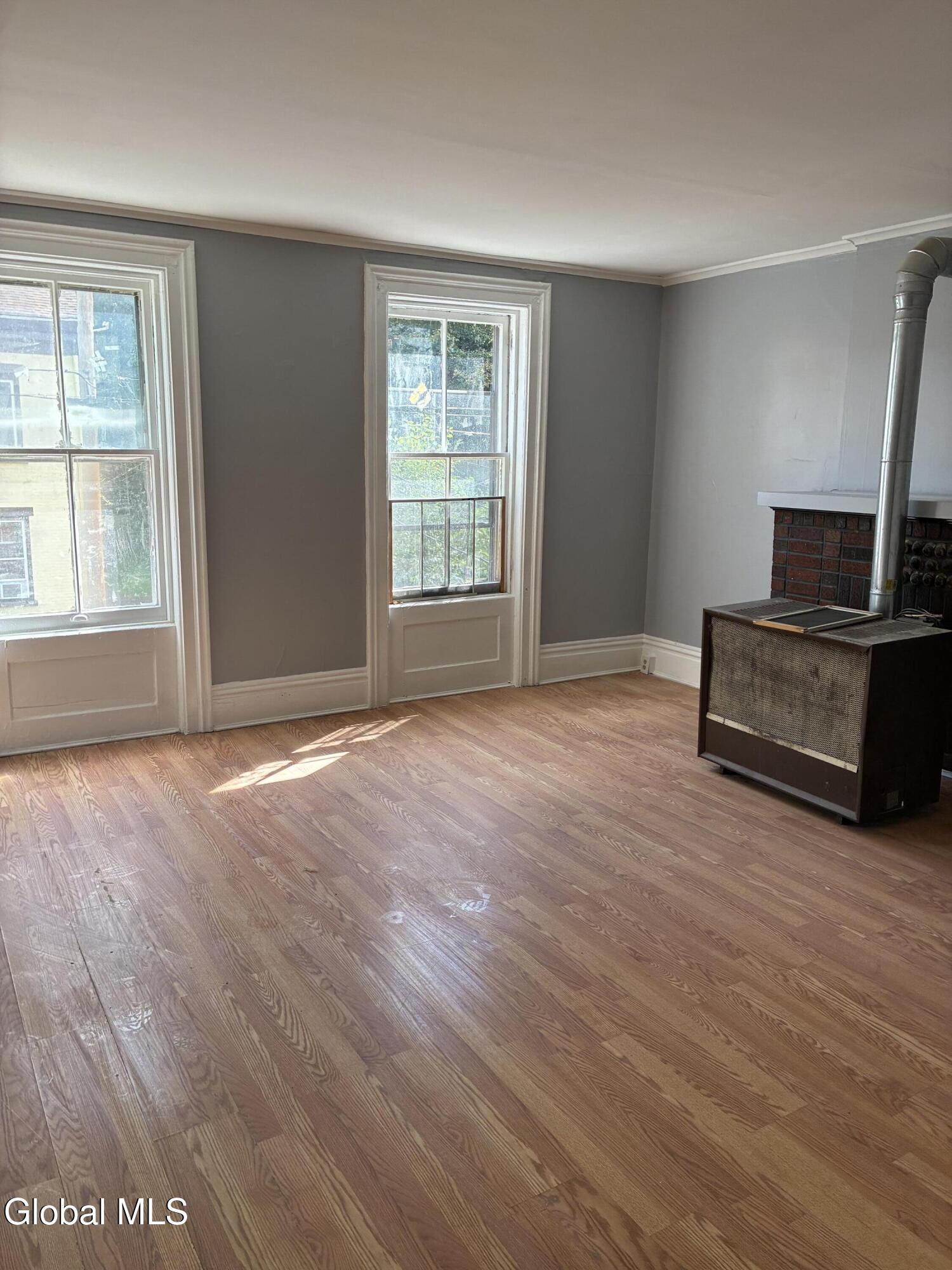 215 9th Street Troy NY 12180