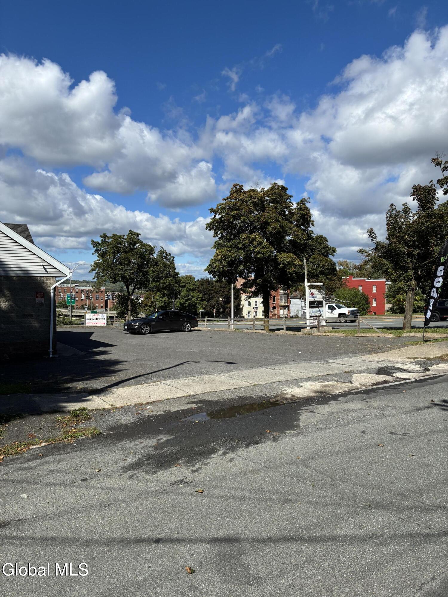 215 9th Street Troy NY 12180