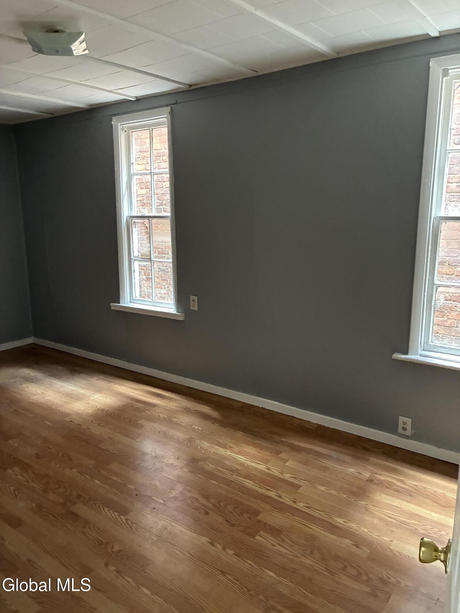215 9th Street Troy NY 12180