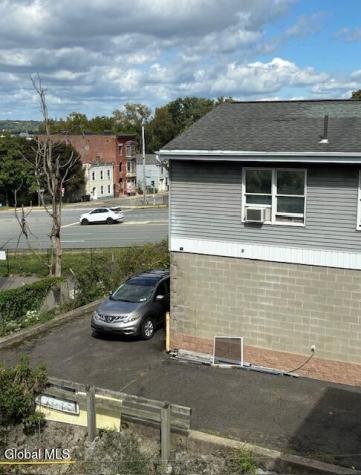 215 9th Street Troy NY 12180