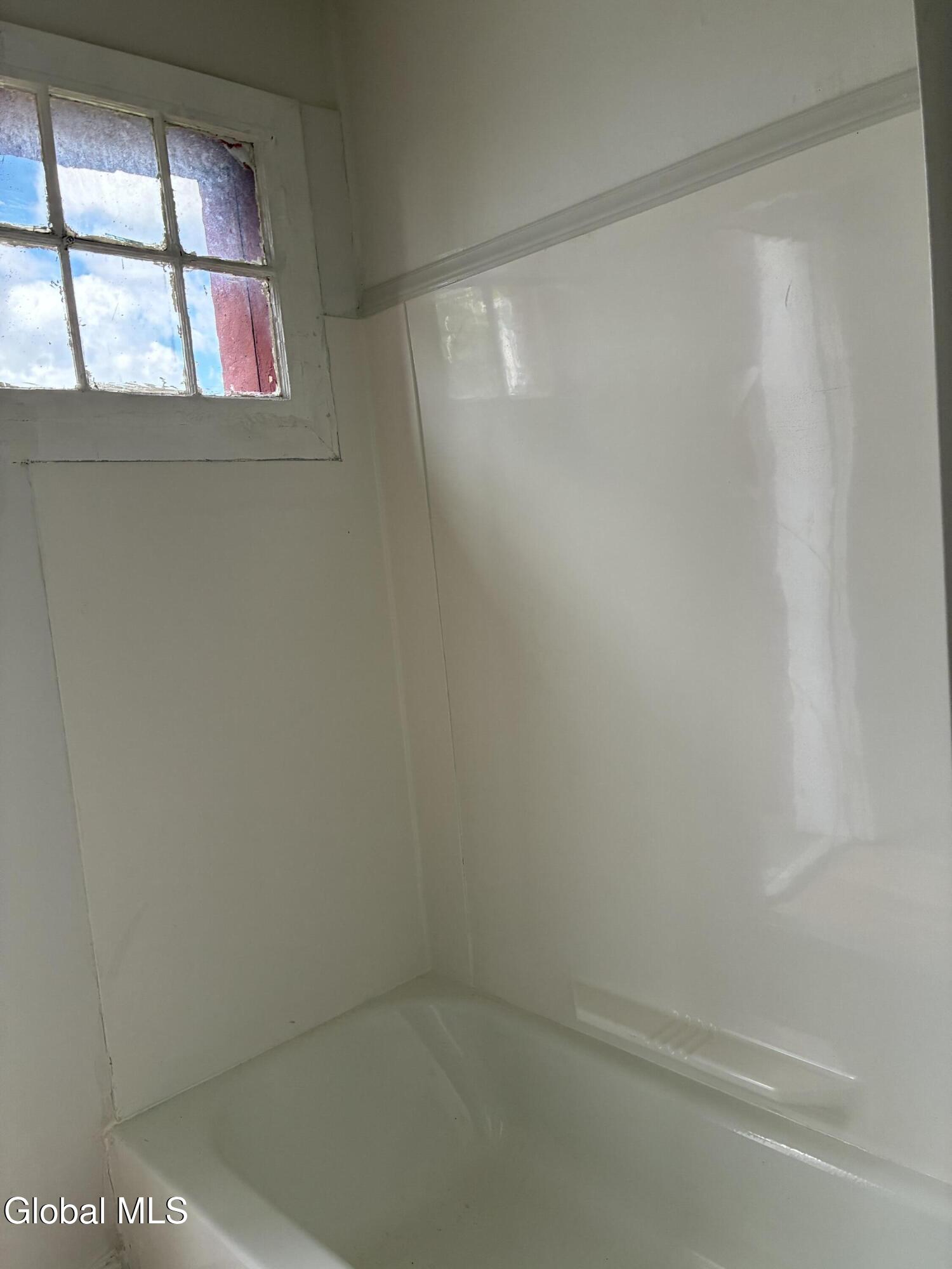 215 9th Street Troy NY 12180