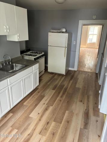 215 9th Street Troy NY 12180