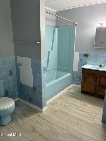 215 9th Street Troy NY 12180
