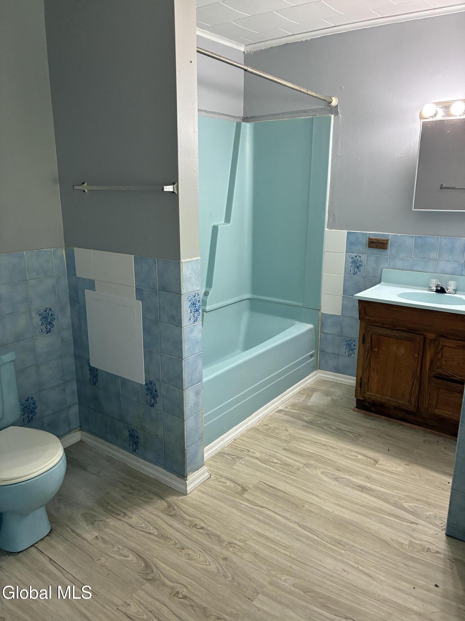 215 9th Street Troy NY 12180