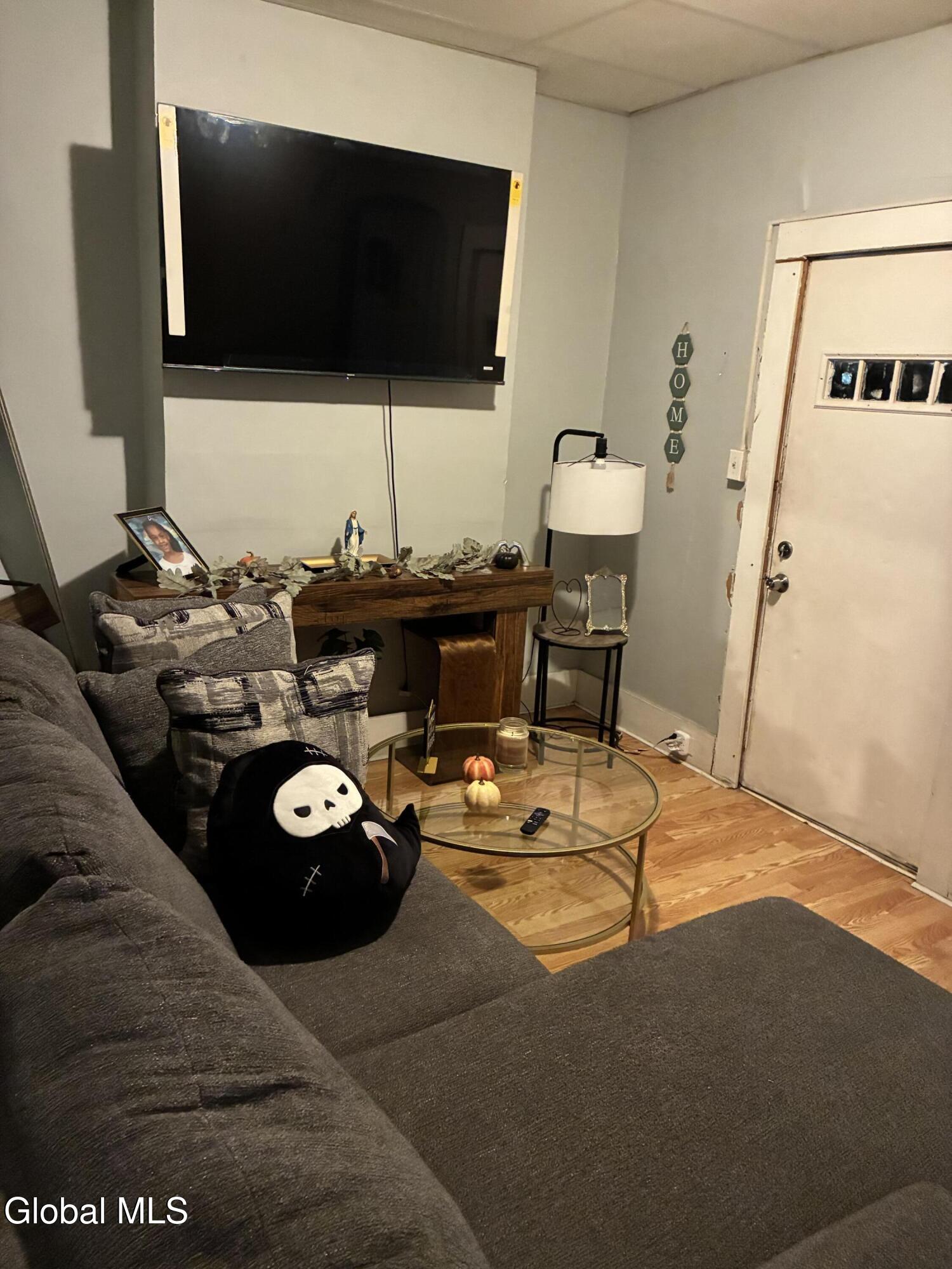 215 9th Street Troy NY 12180