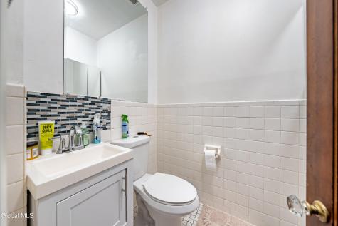 177 Lancaster Street Albany NY 12210