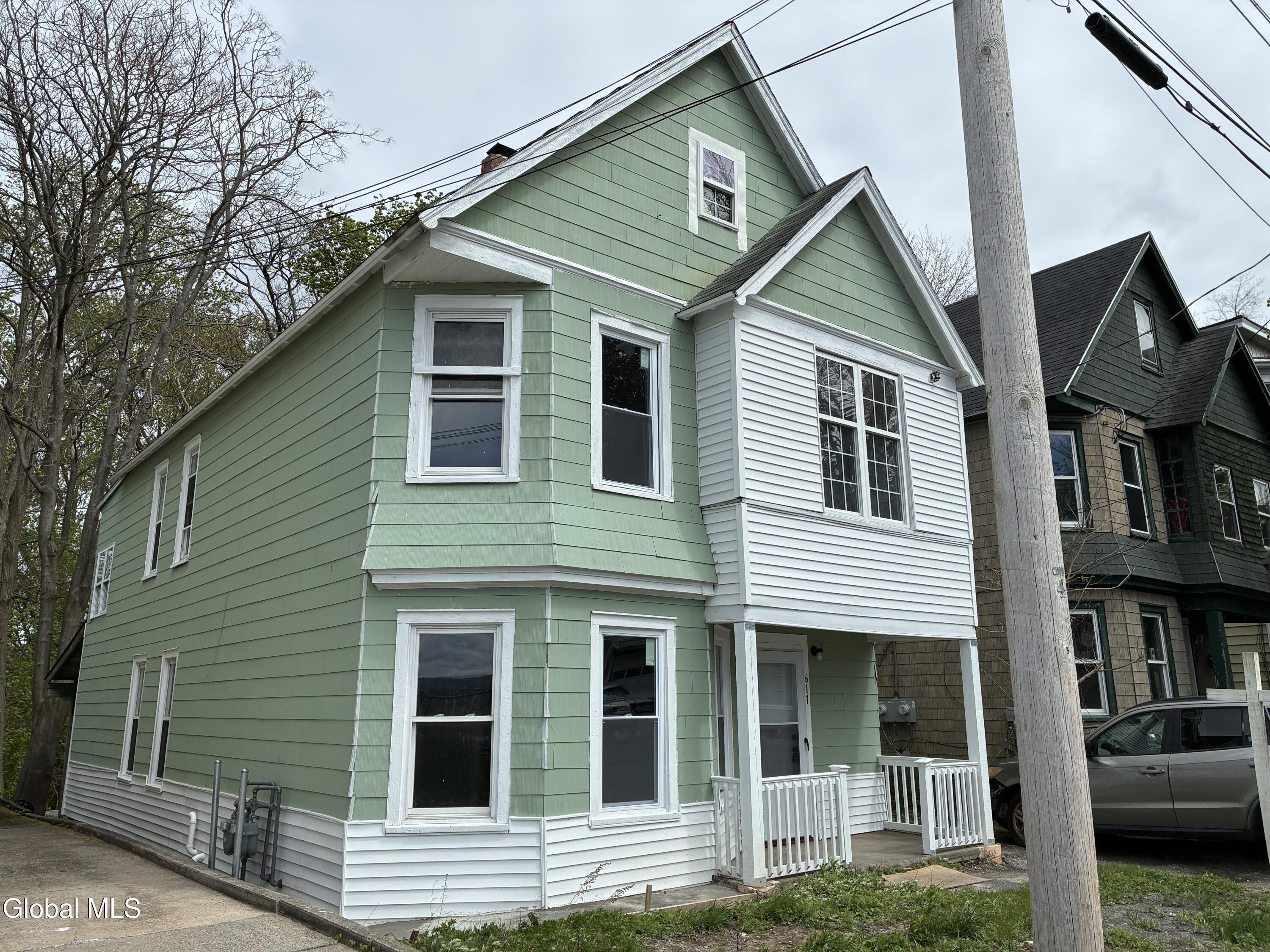 609 Bluff Avenue Schenectady NY 12303
