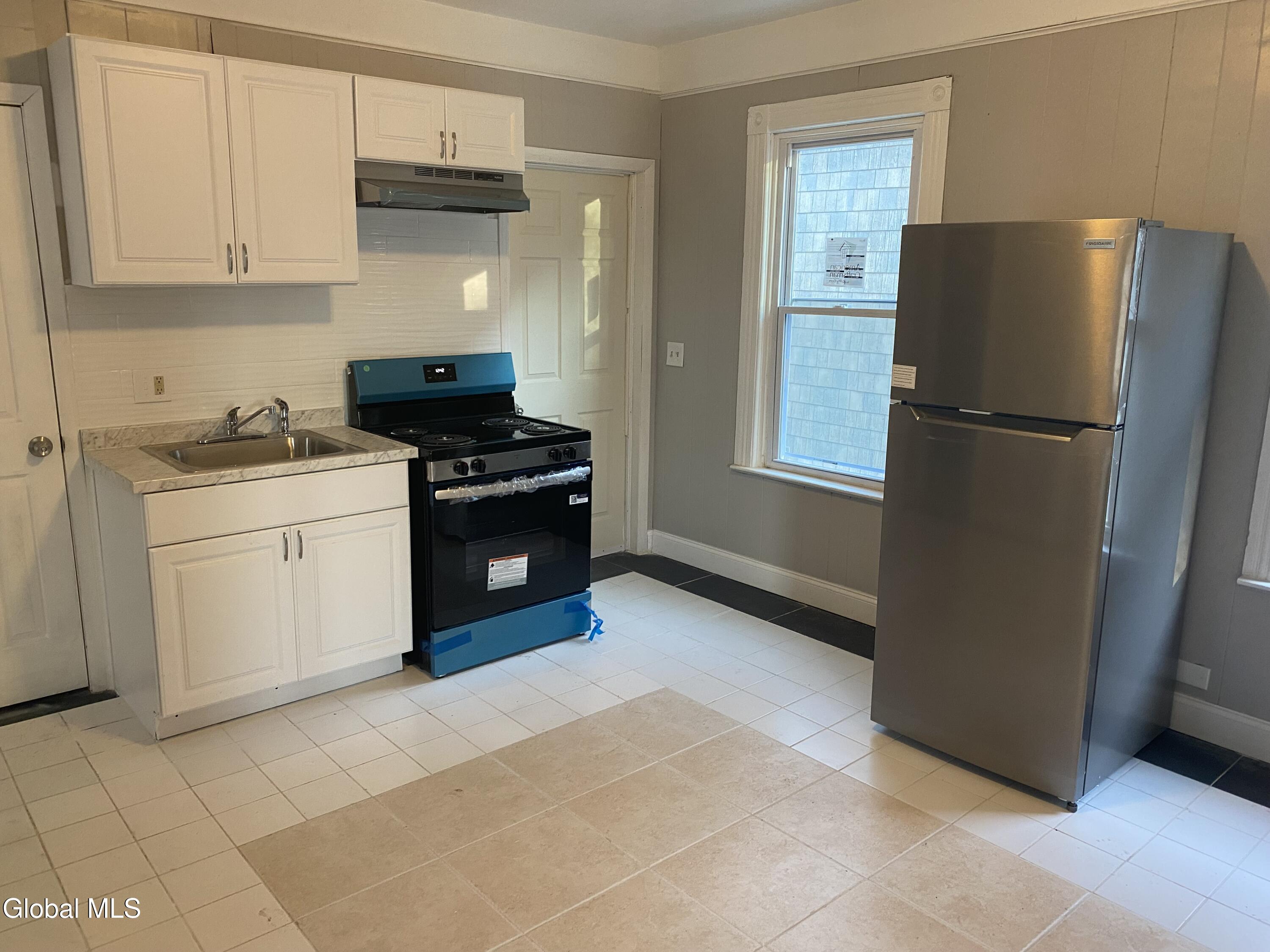 609 Bluff Avenue Schenectady NY 12303