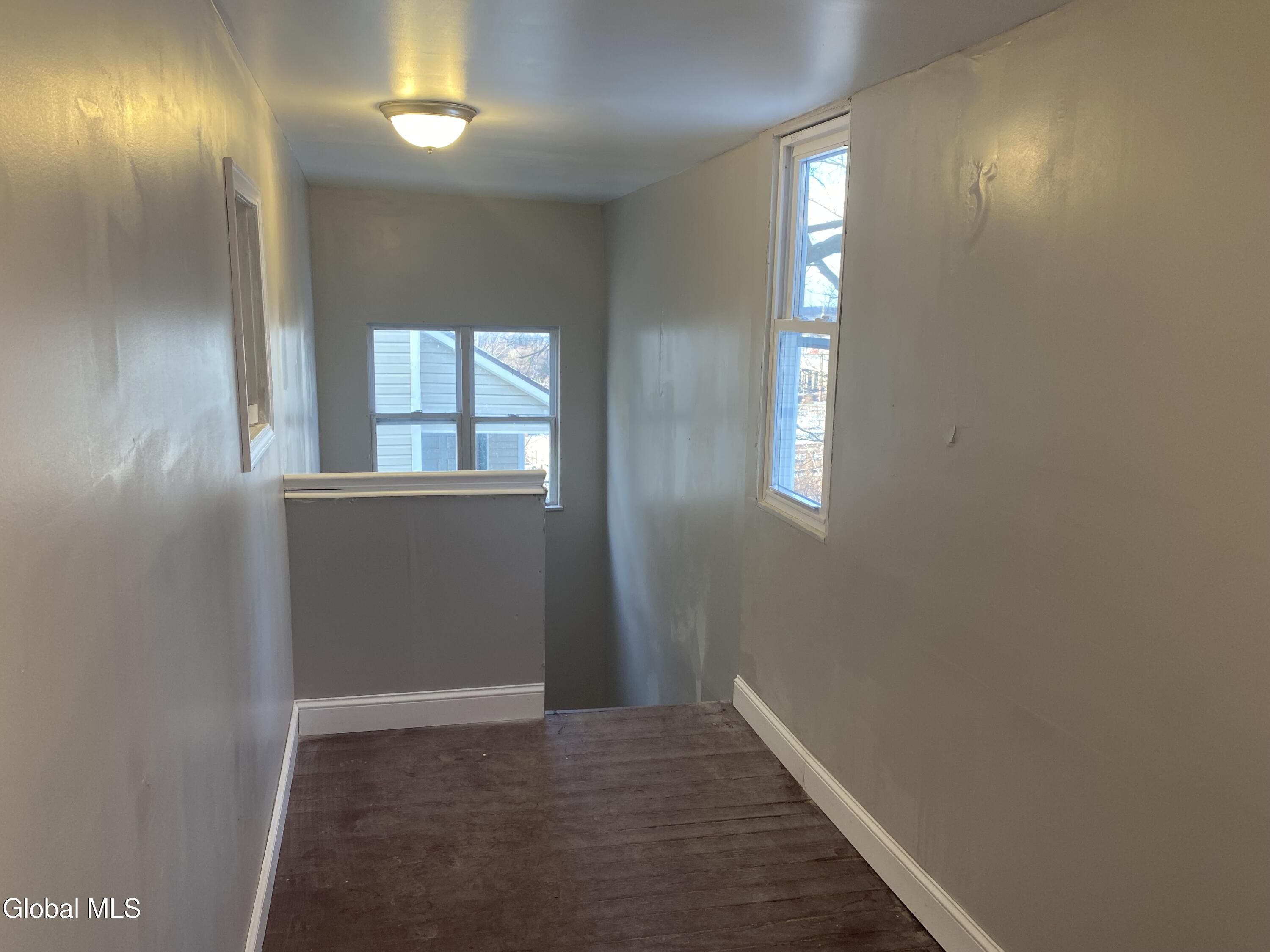 609 Bluff Avenue Schenectady NY 12303