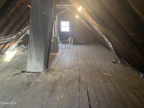 609 Bluff Avenue Schenectady NY 12303