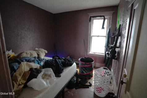 20 Cornell Street Amsterdam NY 12010
