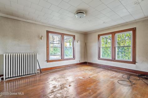 236 Glenmont Road Glenmont NY 12077