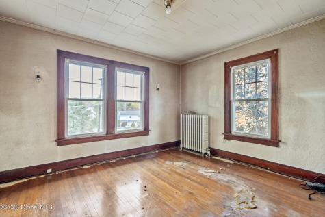 236 Glenmont Road Glenmont NY 12077