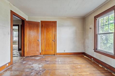 236 Glenmont Road Glenmont NY 12077