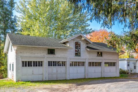 236 Glenmont Road Glenmont NY 12077