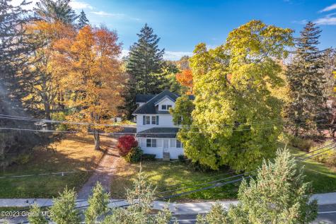 236 Glenmont Road Glenmont NY 12077