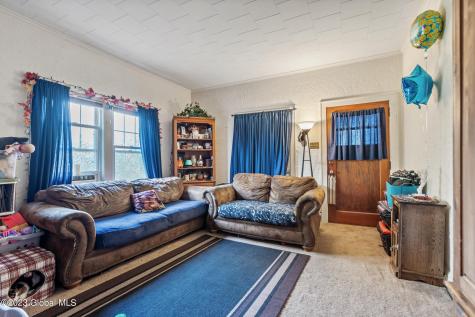 236 Glenmont Road Glenmont NY 12077