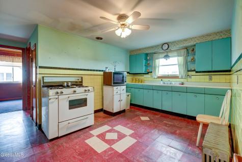 34 Cochrane Avenue Amsterdam NY 12010