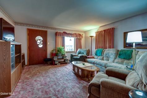34 Cochrane Avenue Amsterdam NY 12010