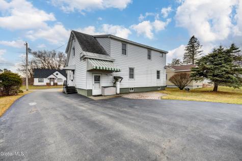 34 Cochrane Avenue Amsterdam NY 12010