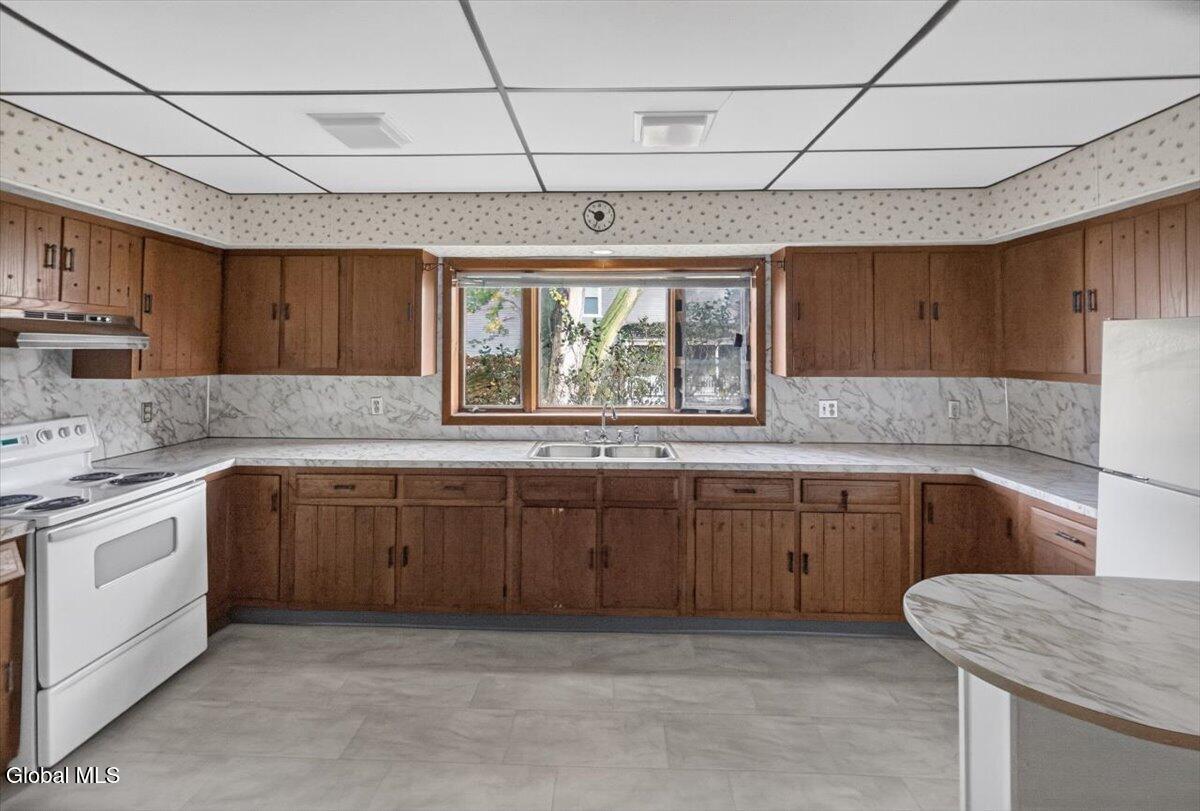 270 4th Avenue Troy NY 12182