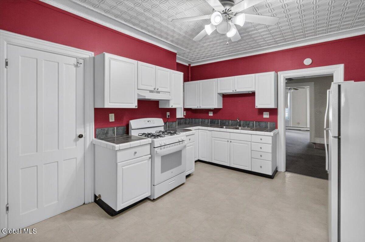 270 4th Avenue Troy NY 12182