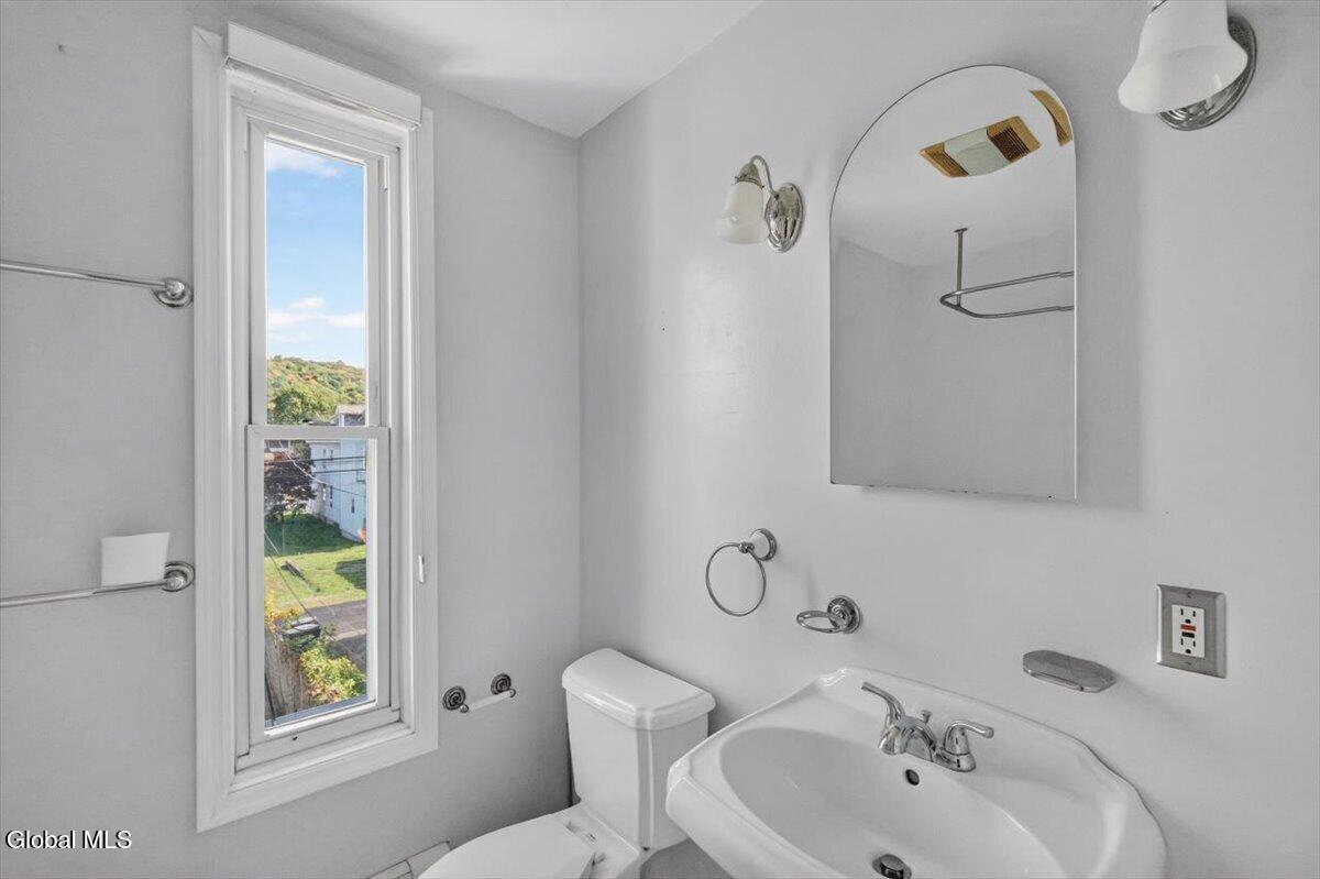 270 4th Avenue Troy NY 12182