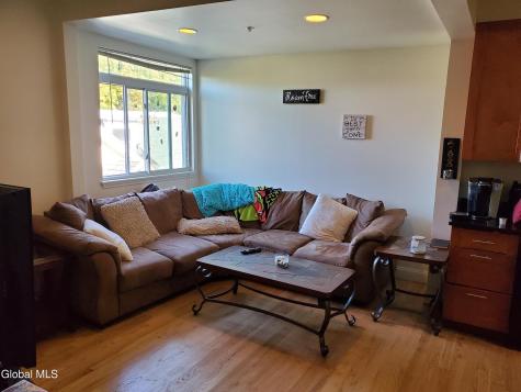 811 Madison Avenue Albany NY 12208