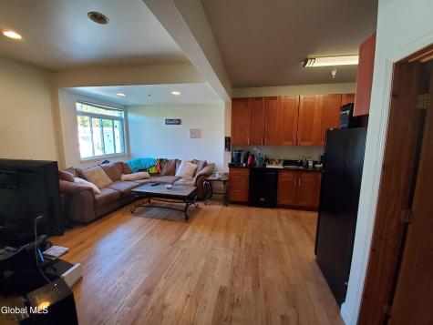 811 Madison Avenue Albany NY 12208