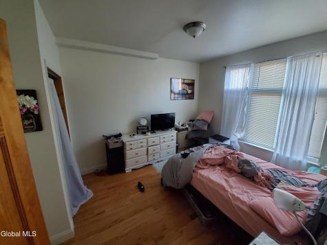 811 Madison Avenue Albany NY 12208