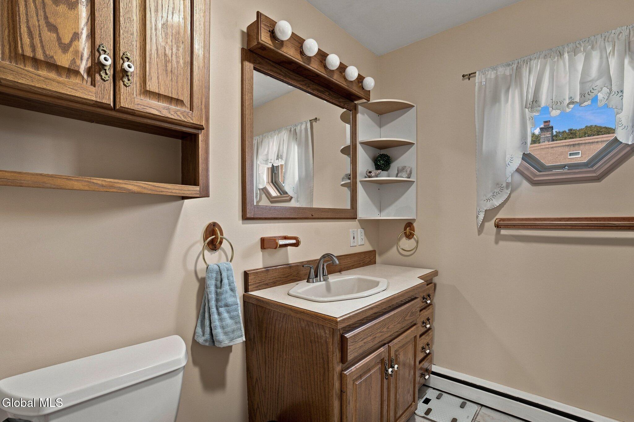 26 Charles Street Waterford NY 12188