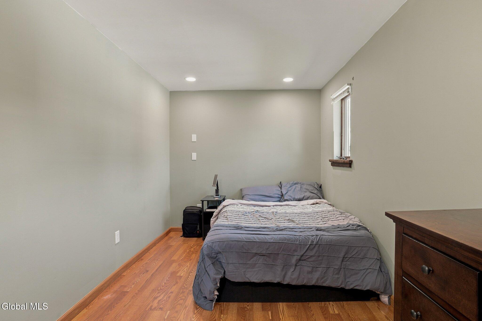 26 Charles Street Waterford NY 12188