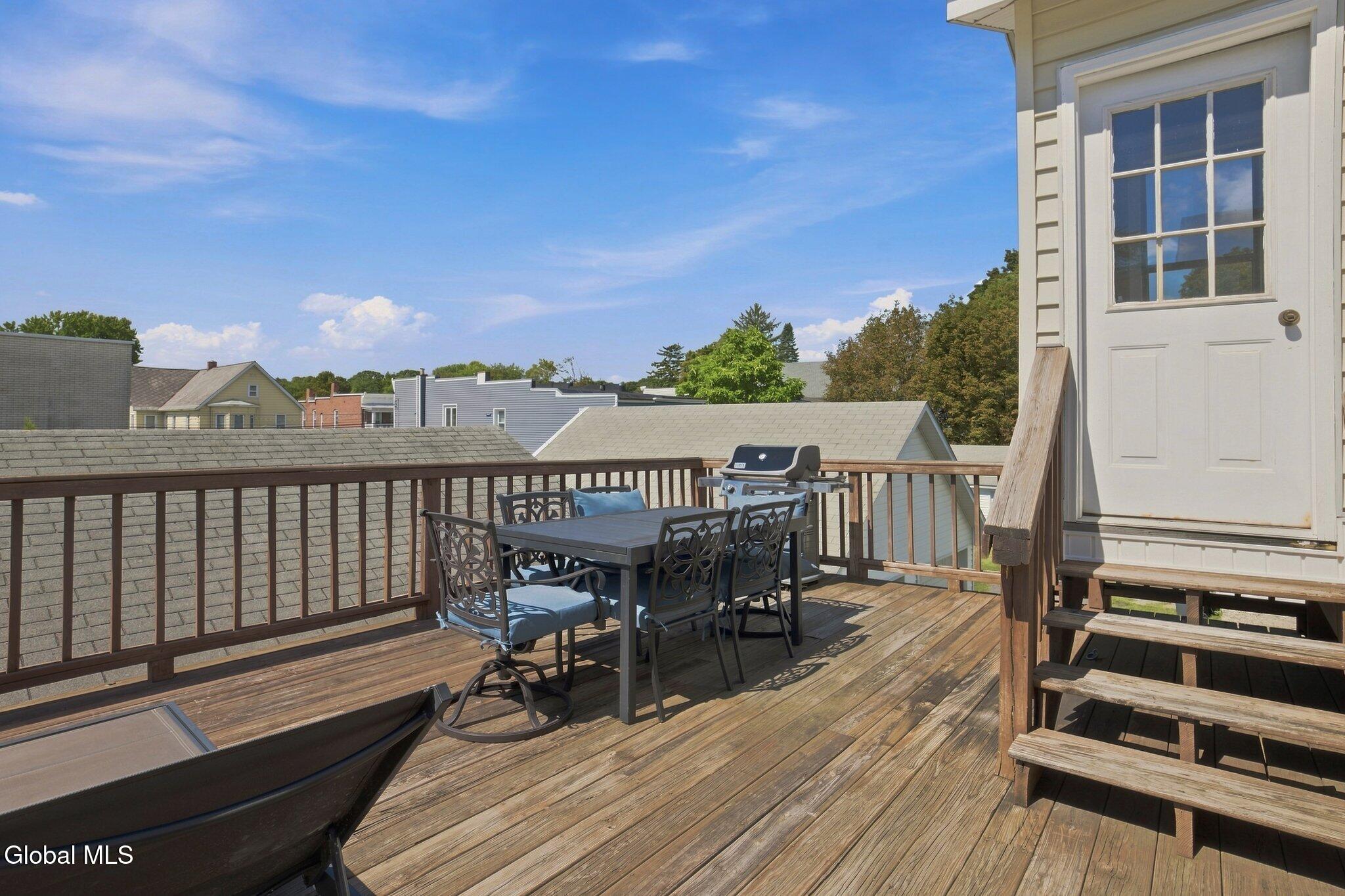 26 Charles Street Waterford NY 12188