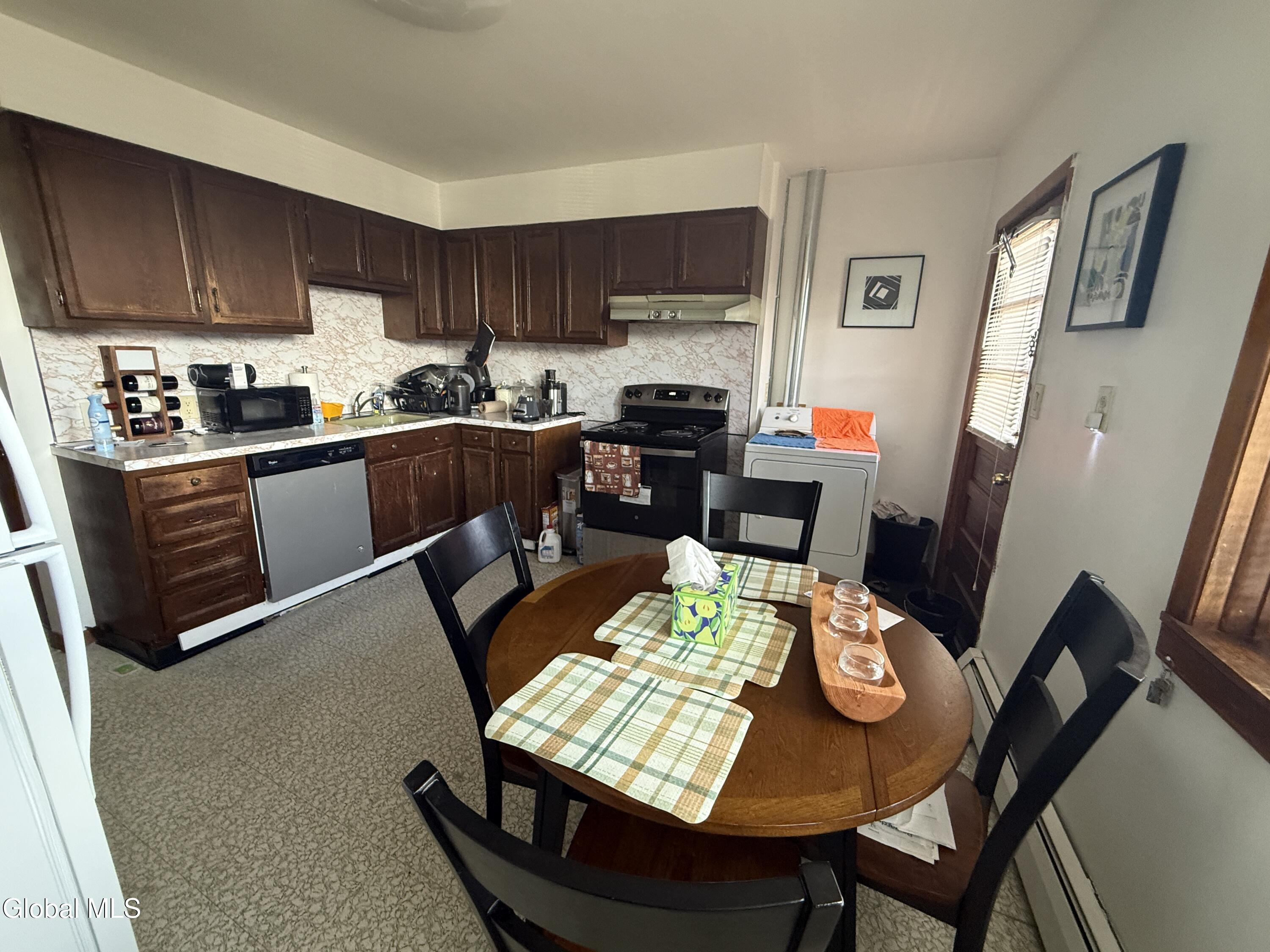 65 Watervliet Avenue Albany NY 12206