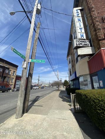 65 Watervliet Avenue Albany NY 12206
