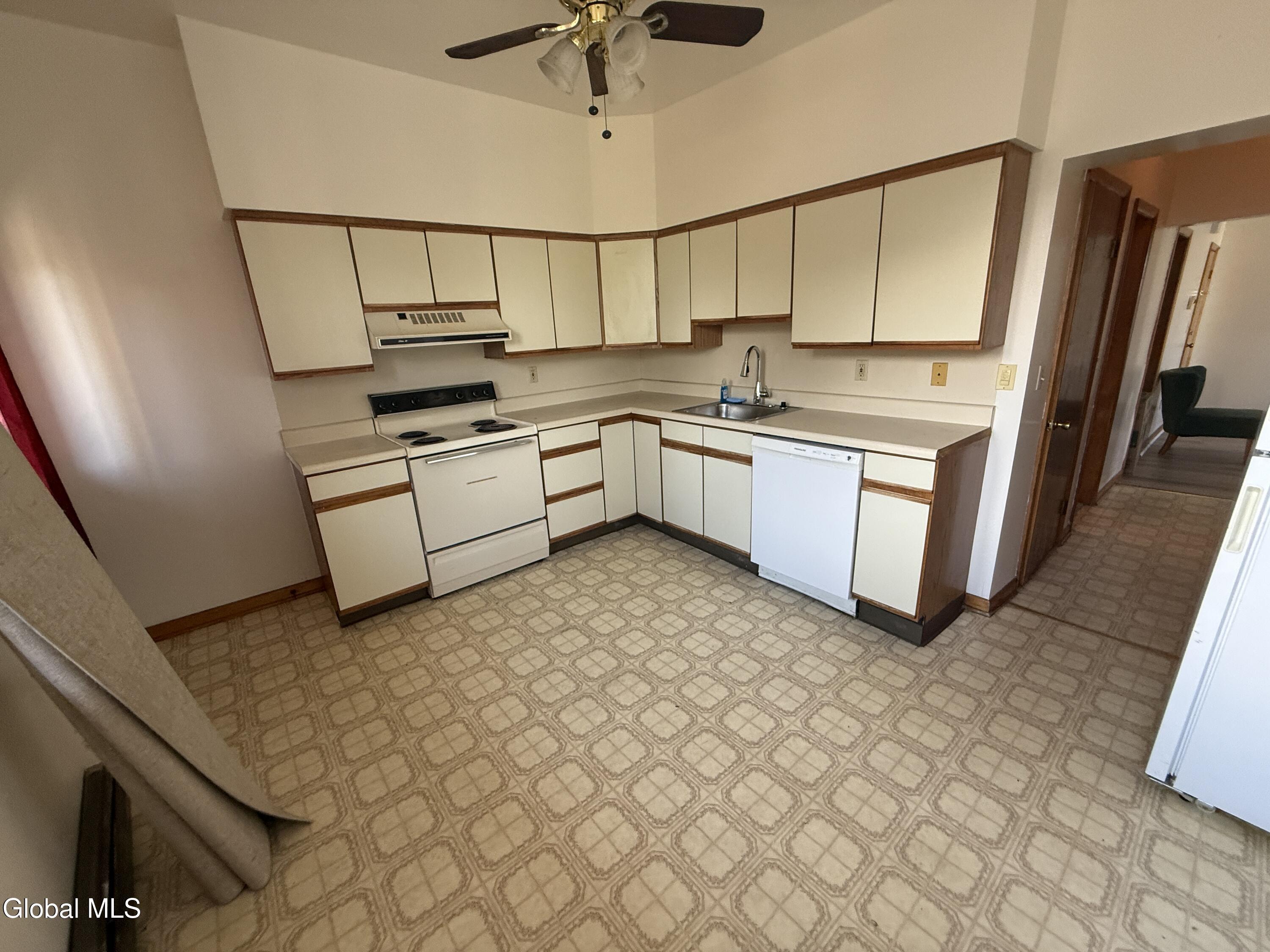 65 Watervliet Avenue Albany NY 12206
