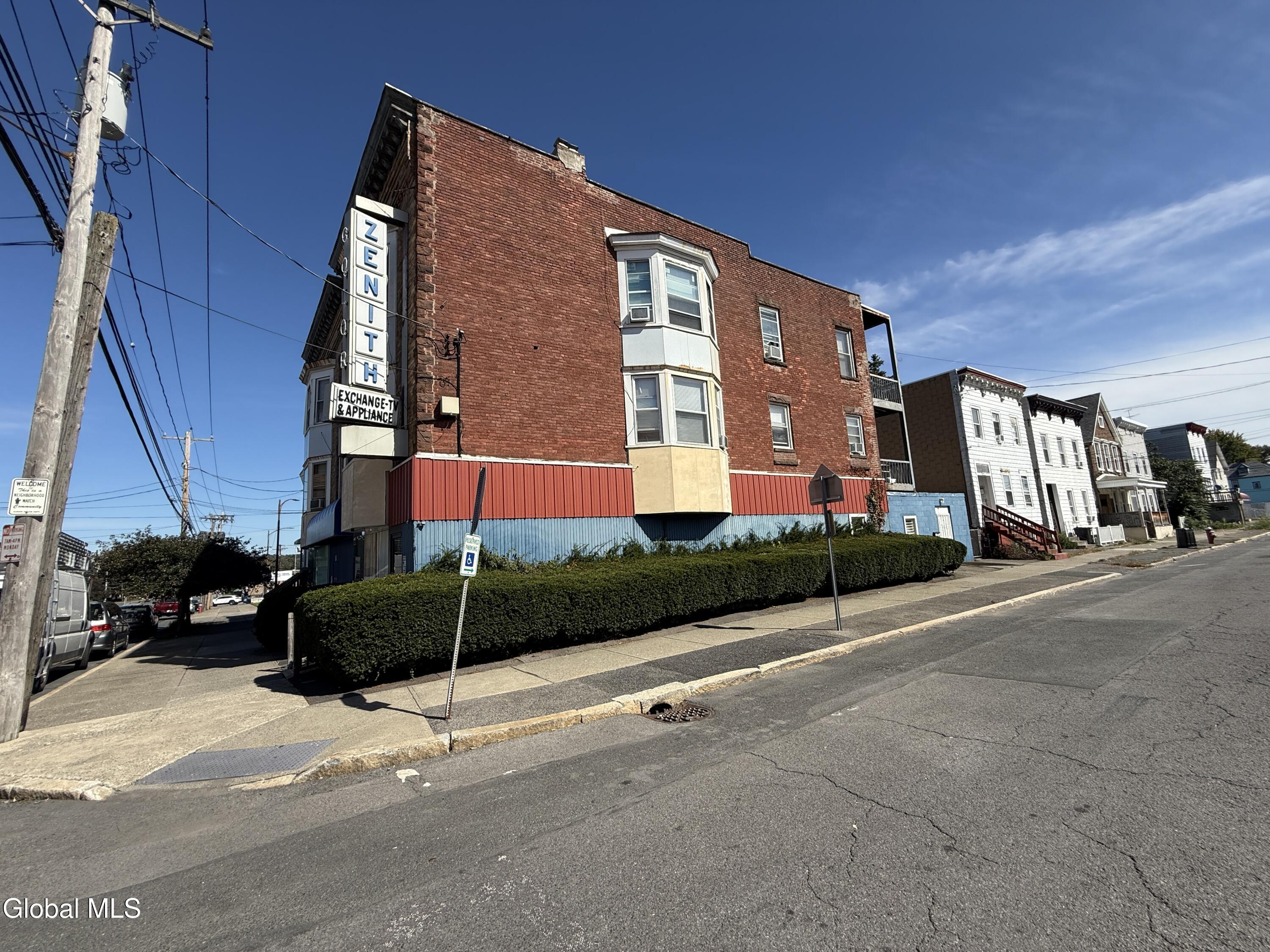 65 Watervliet Avenue Albany NY 12206