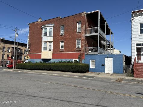65 Watervliet Avenue Albany NY 12206