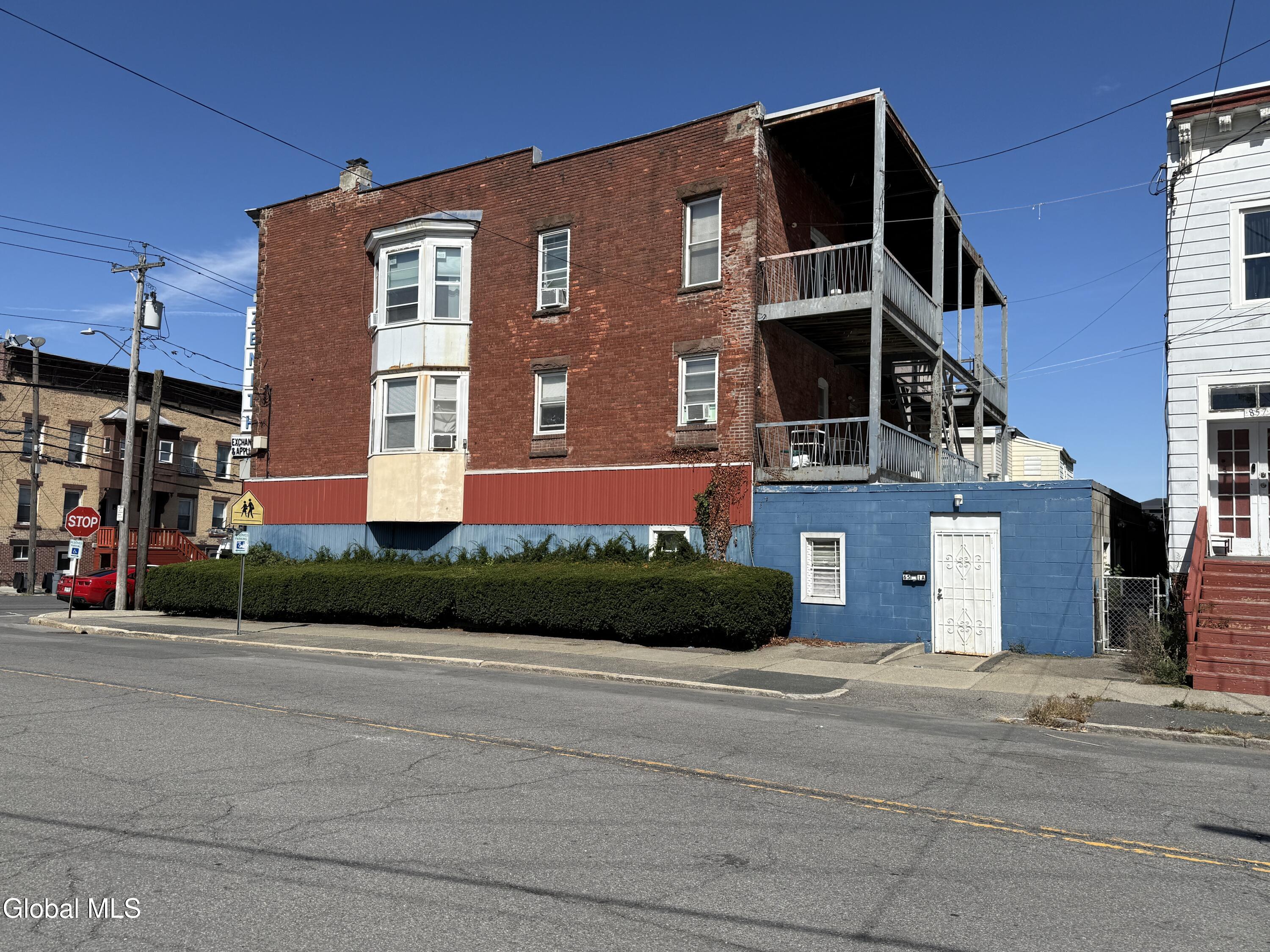 65 Watervliet Avenue Albany NY 12206