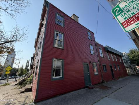 372 Madison Avenue Albany NY 12210