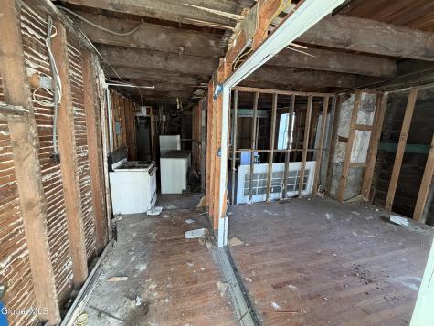 372 Madison Avenue Albany NY 12210