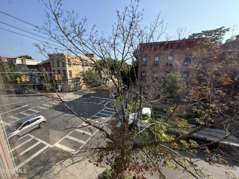 372 Madison Avenue Albany NY 12210