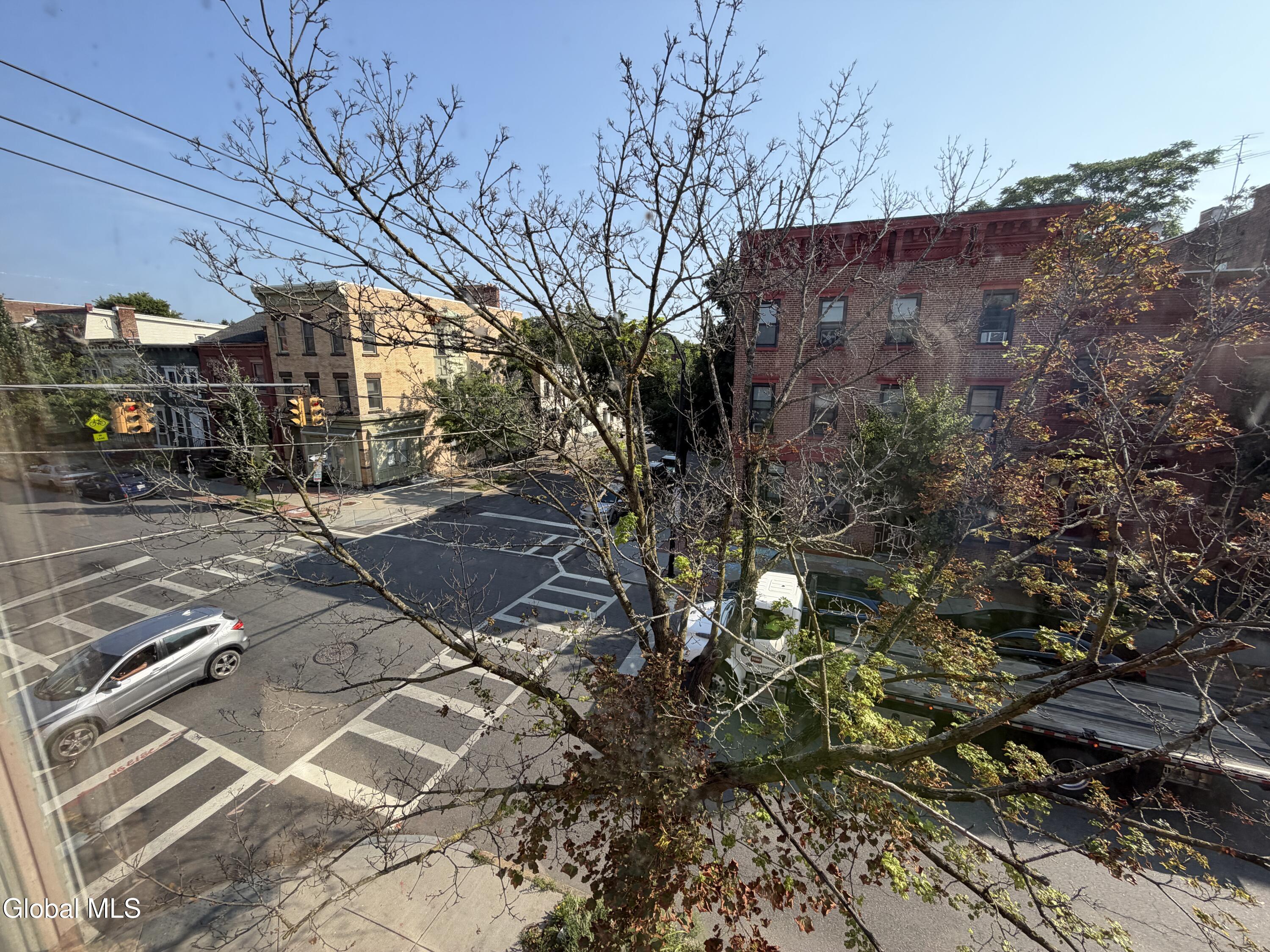 372 Madison Avenue Albany NY 12210