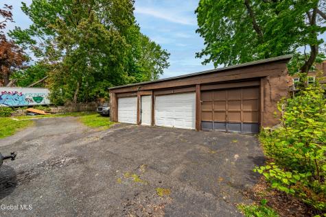 29 2nd Street Albany NY 12210